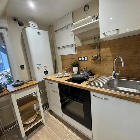 Apartman Appartement F1 Climatisee Rez De Chaussee